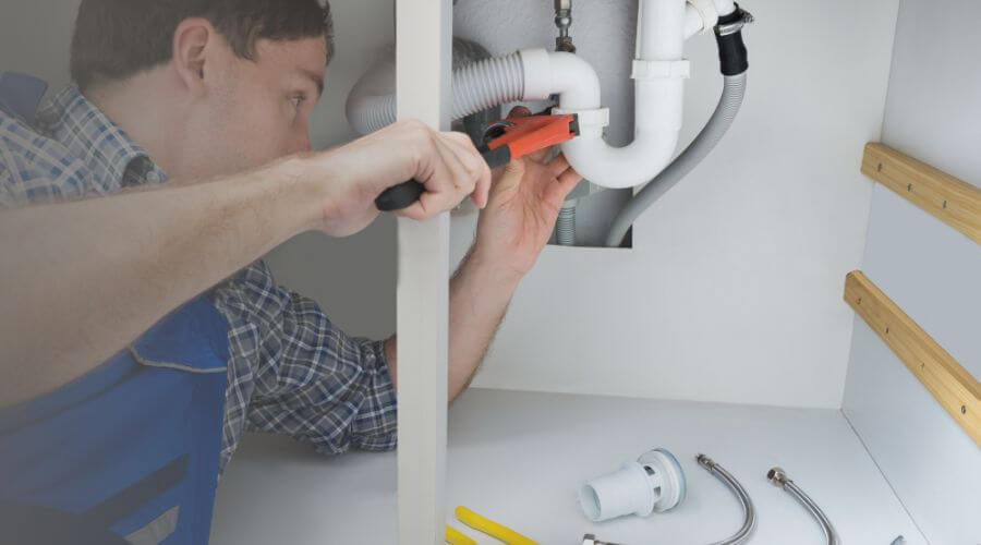 Professional Tankless Water Heater Installation in New London, IA